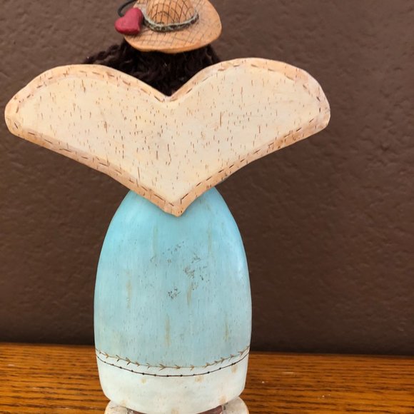 Russ Berrie Country Gatherings Angel Figurine 21437 - Picture 2 of 3